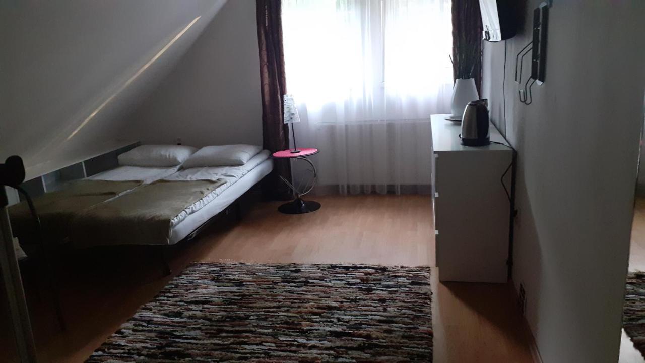 Pokoje Przy Parku Oliwskim Apartment Gdansk Exterior photo